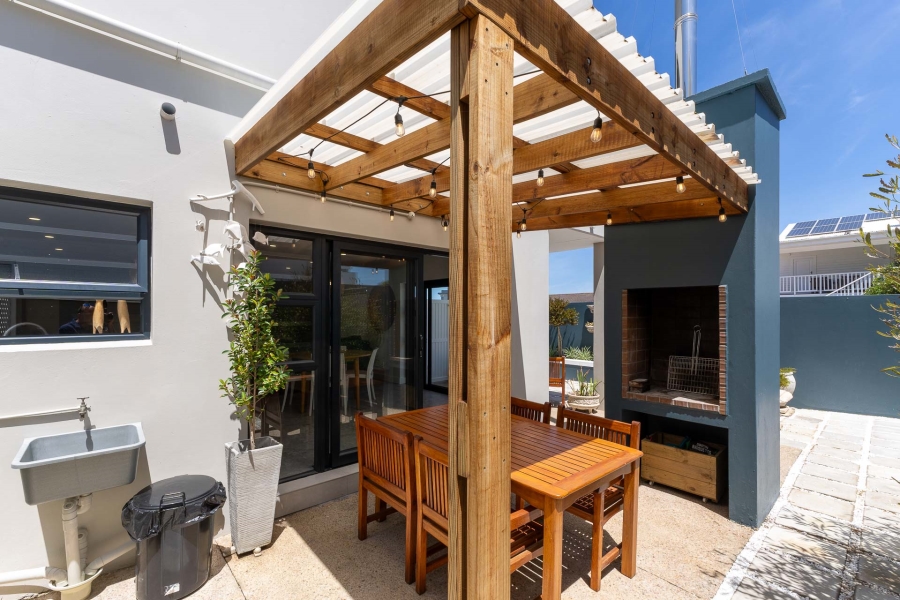 To Let 2 Bedroom Property for Rent in Glentana Western Cape